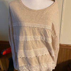Hannah pullover top with lace detail